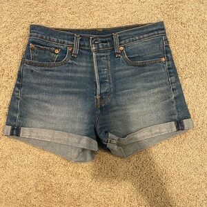 Levi’s shorts size 28 women’s